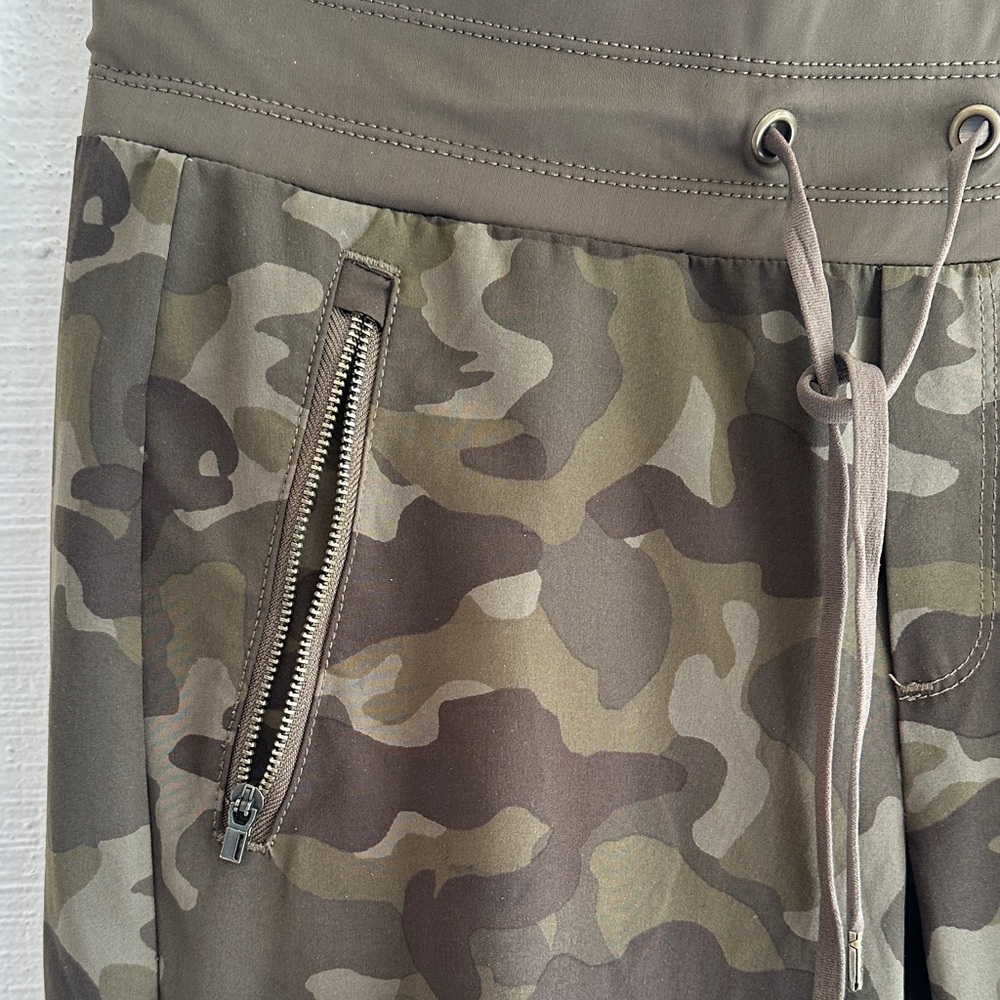 Marrakech Olive Green Camo Joggers Size 8